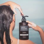 ⁦شامبو كوندال بالعسل والمكاديميا الطبيعي 100 مل - بالمسك الأبيض⁩ - الصورة ⁦5⁩