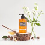 ⁦غسول الجسم النقي بالعسل والمكاديميا من كوندال 500 مل - بالمسك الأبيض⁩ - الصورة ⁦3⁩